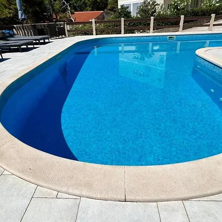 Vera Seafront Apartman *
