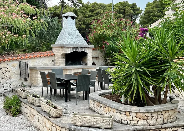 Appartement Vera Seafront Sumartin