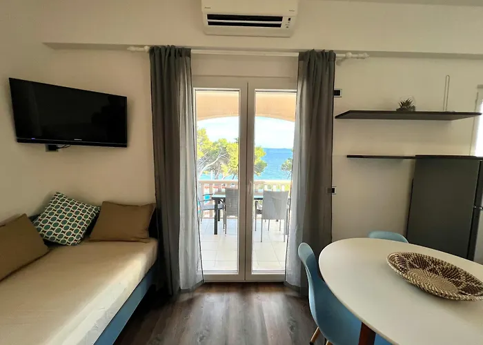 Appartement Vera Seafront Sumartin