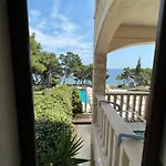 Vera Seafront דירה *