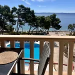 Vera Seafront サマティン