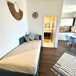 アパート Vera Seafront サマティン