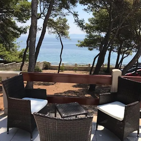 Vera Seafront Apartman