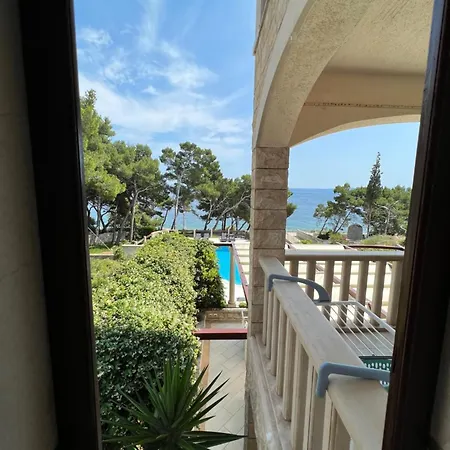 Vera Seafront Apartment *