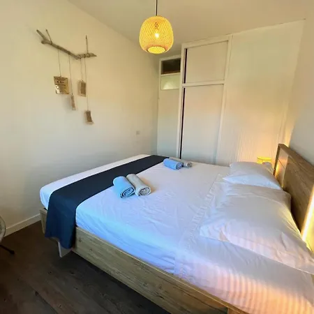 Apartment Vera Seafront Sumartin