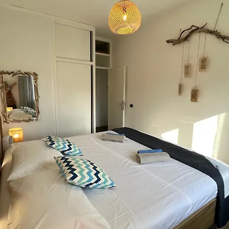 Apartment Vera Seafront *