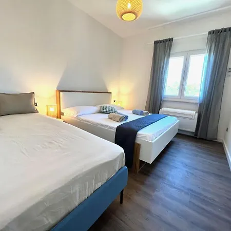 Apartment Vera Seafront *