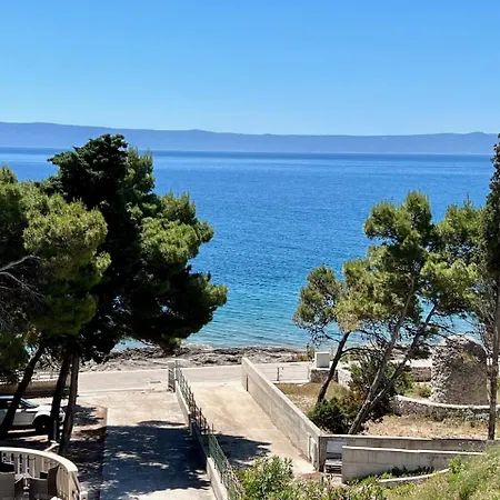 Vera Seafront Apartman *