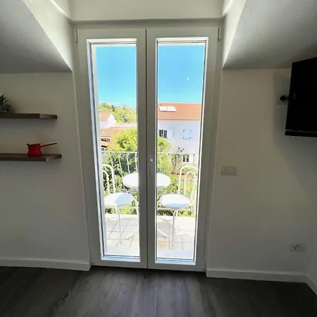 Apartman Vera Seafront Sumartin
