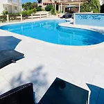 Vera Seafront Διαμέρισμα Sumartin