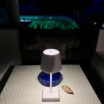 Vera Seafront Διαμέρισμα *
