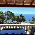 Διαμέρισμα Vera Seafront Sumartin