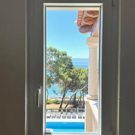Διαμέρισμα Vera Seafront *
